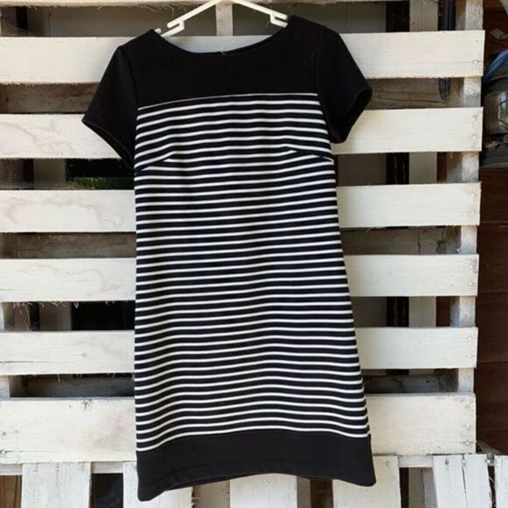 Laundry *NWOT* Black & White Striped Dress